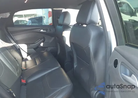 2017 Ford Focus St from USA, damaged, VIN 1FADP3L90HL296288